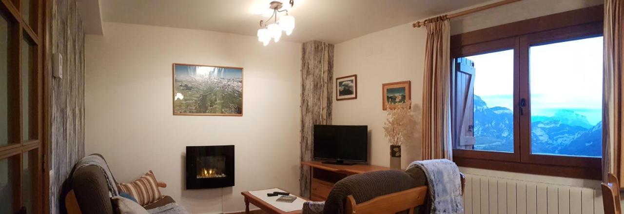 Appartement Casa Ortiz à Nerín Extérieur photo